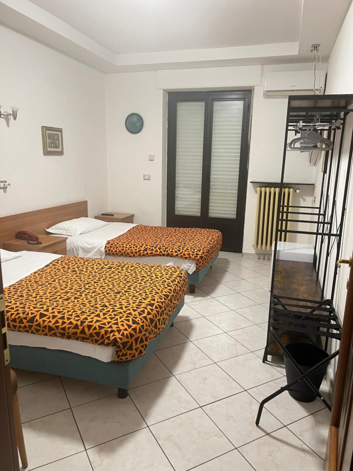 Hotel Persico Салуццо Экстерьер фото